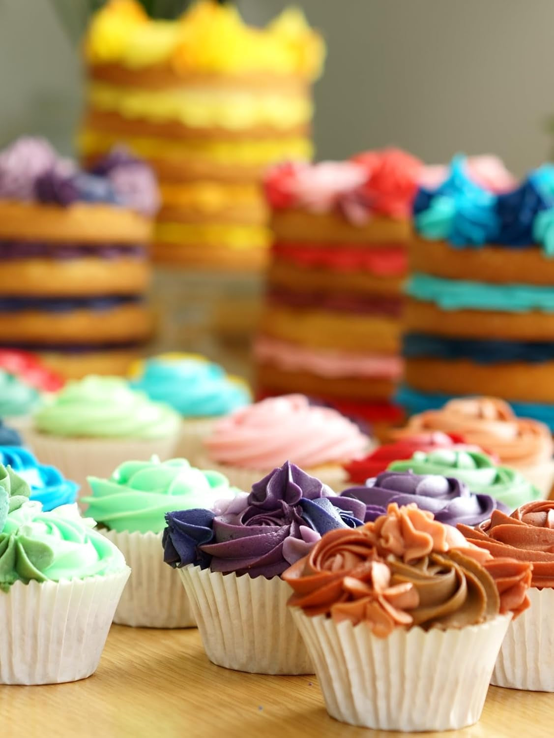 Sugarflair Pasta-Lebensmittelfarbe, Grün, 4er-Set, Lebensmittelfarbe für Pasta, Fondant, Marzipan, Zuckerpaste, Buttercreme und mehr: Ilexgrün, Frühlingsgrün, Fichtengrün, Partygrün – 4er-Set