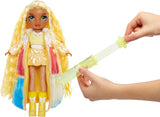 Rainbow High Winter Wonderland – Sunny (Gelb) – 28 cm große versteckte magische wasseraufblasende Schneemann-Modepuppe mit Schneemann-Set, geeignet für Kinder im Alter von 4–12 Jahren und Sammler