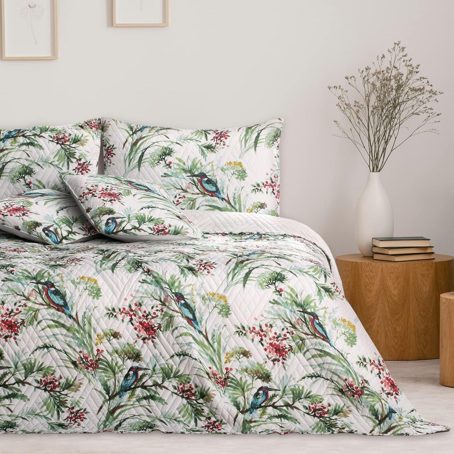 Ameliahome Tagesdecke Tagesdecke 260 x 280 cm, doppelseitig, pflegeleicht, Steppung, Pflanzenmuster, Vogelmuster, mehrfarbig, Eisvogel, Betten und Decken. Besuchen Sie den AmeliaHome-Store