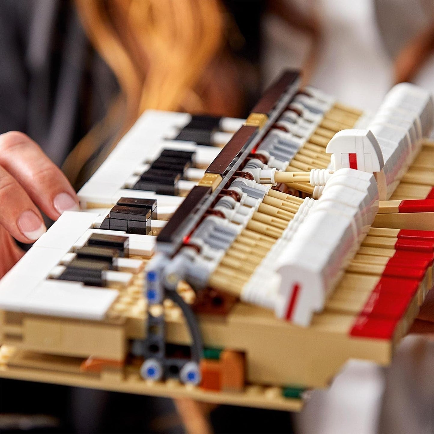 LEGO Ideas Konzertflügel (21323); Baukasten; Ihr eigenes Konzertklavier; Tolles Modellbauprojekt für den talentierten Pianisten, Musiker, Musikliebhaber oder Bastler (3.662 Teile). Bausätze Besuchen Sie den LEGO-Store