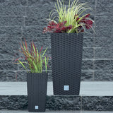 Prosperplast Rattan-Optik-Töpfe/Töpfe mit Einsatz | 26,5 x 26,5 x 50 cm | Anthrazit | witterungs- und UV-beständig | aus stabilem Kunststoff | für innen und außen