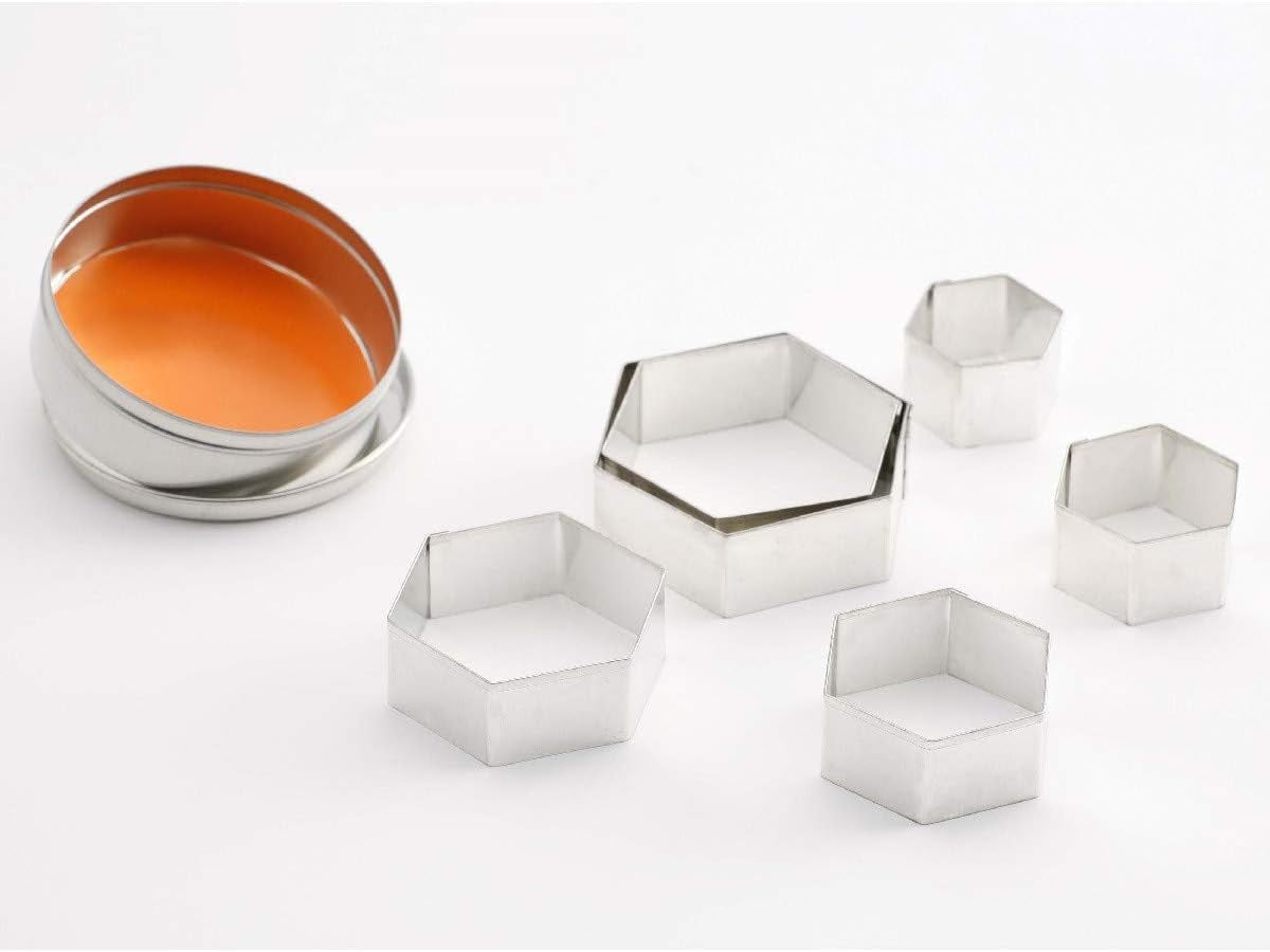 Thermohauser Keksform-Set (Edelstahl), sechseckig, glatter Rand, 6-teilig, Durchmesser 4,5–9,5 cm, verpackt in Blech-Aufbewahrungsbox, silberfarben
