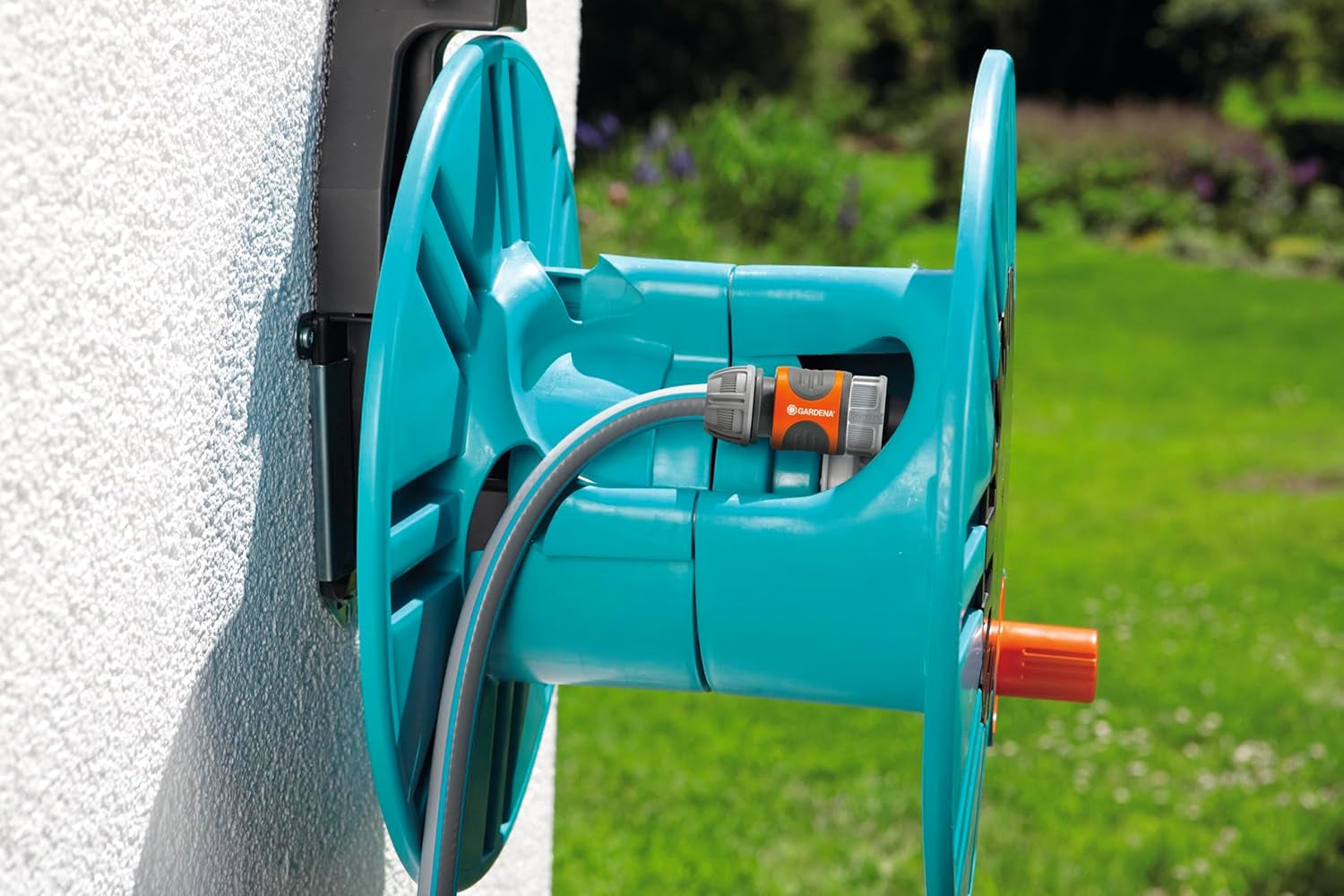 Gardena Classic 60 Wandschlauchtrommel mit Schlauchführungstrommel: Zur einfachen Wandmontage, mit Anti-Tropf-System, Winkelanschluss, großes Fassungsvermögen, platzsparend (2650-88)