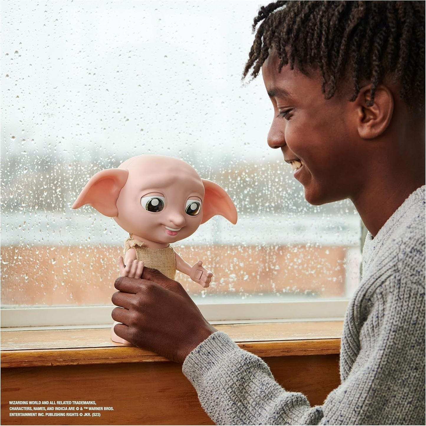 Wizarding World Harry Potter – Dobby Hauself Interaktive Puppe mit über 30 Geräuschen, Sätzen und Bewegungen, Deutsch-Italienisch, Spielzeug für 6 Jahre, Fanartikel Puppen Naty Shop