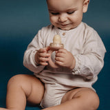 Suavinex Baby-Kauschutz aus lebensmittelechtem Silikon mit Deckel, leicht zu reinigen, spülmaschinen- und gefriergeeignet, beruhigt das Zahnfleisch, 6 Monate, grün