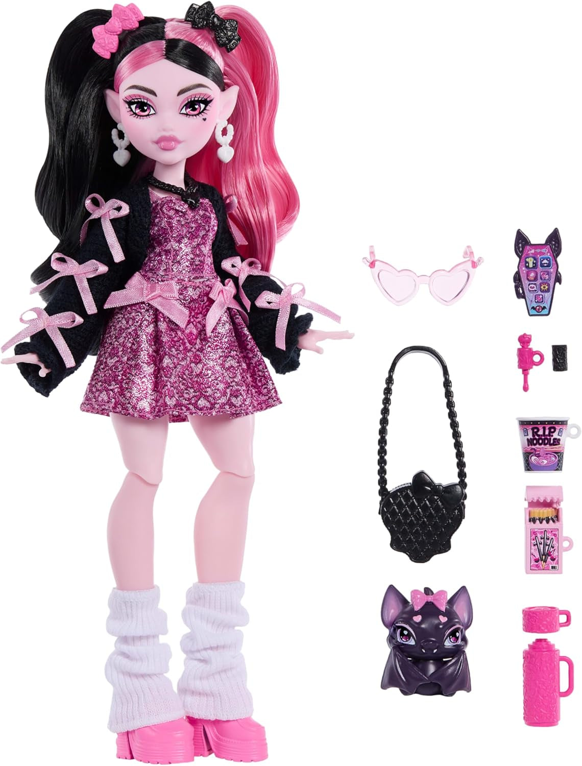 Monster High-Puppe Draculaura in rosa Kleid mit Schleifen und schwarzer Strickjacke mit Fledermaus von Count Fabulous und 7 Accessoires, darunter Ramen, Lippenstift und Tasche, JHK29
