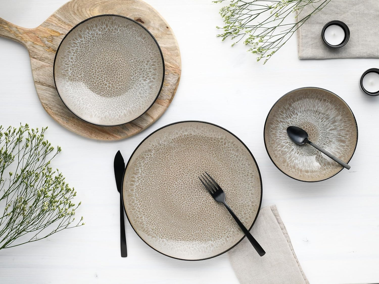 CreaTable, 24464, Serie Malmö Beige, 18-teiliges Tafelservice für 6 Personen, Tellerset aus Steingut, spülmaschinen- und mikrowellengeeignet, hochwertige Herstellung