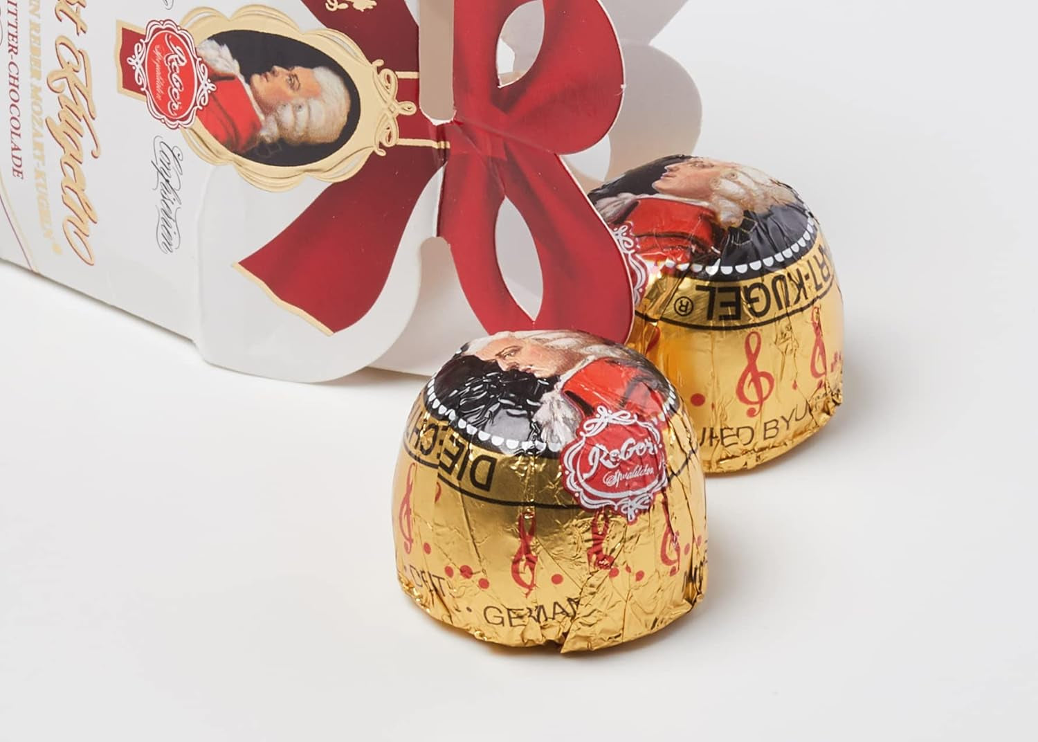 Rebel, Duet Mozart Kugeln, 2er Pack, Mozartkugeln aus dunkler Schokolade, gefüllt mit Pistazien und Marzipan, Mandeln und Haselnussnougat, 40g (2 Mozartkugeln)