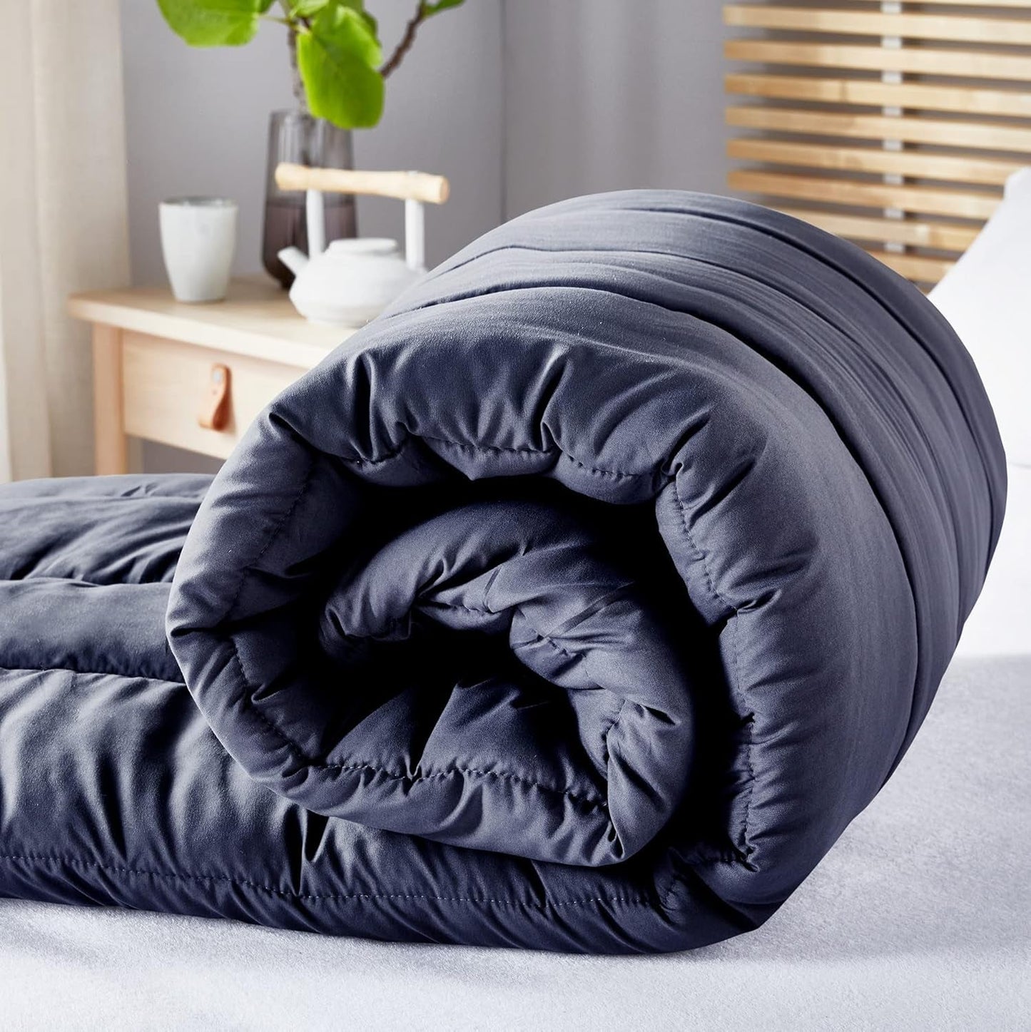 Pikolin Home - Wendedecke 300 G - Zweifarbige nordische Füllung - Für Bett 150 - Gemütlich, warm, atmungsaktiv, Senfgelb, 240 x 220 cm Steppdecken und Steppdecken Naty Shop