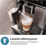 PHILIPS automatische Espressomaschine 3300-Serie – 6 Getränke, moderner Farb-Touchscreen, LatteGo-Milchzubereitungssystem, SilentBrew, 100 % Keramikmahlwerk, AquaClean-Filter. Schwarzchrom (EP3347/90)