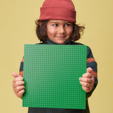 LEGO 11023 Grüne klassische Bauplatte, quadratische Grundplatte mit 32X32 Aussparungen als Basis für Bau- und andere LEGO-Sets. Bausets Besuchen Sie den LEGO-Store