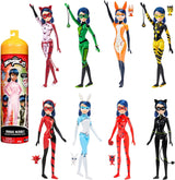 Bandai – Miraculous Ladybug – Puppe Marinette Farbwechsel-Überraschung – Gelenkpuppe Miraculous, 26 cm + 3 Überraschungen – zufälliges Modell – P50390 Naty Shop Dolls Überraschungspuppe Marinette Farbwechsel
