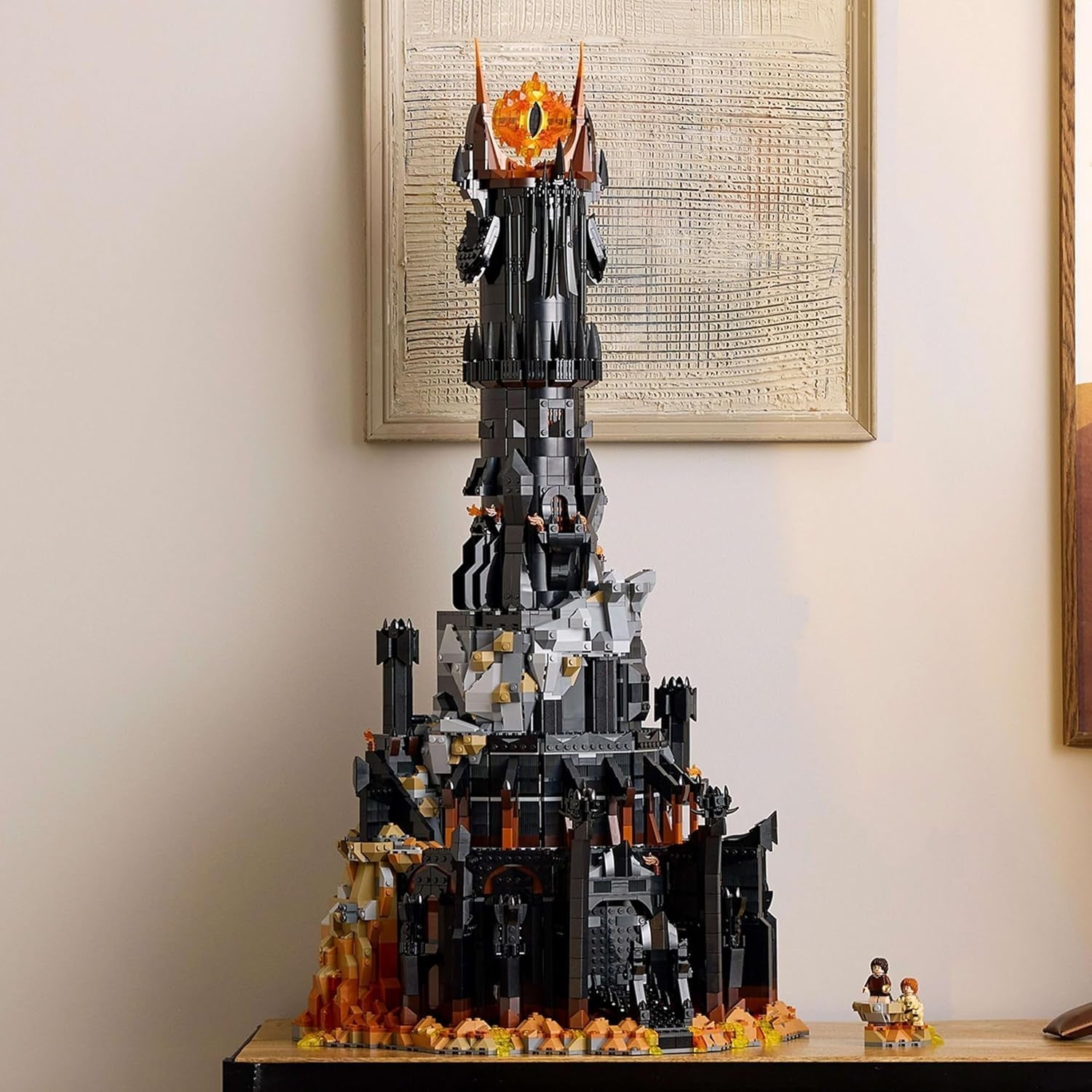 LEGO Icons Der Herr der Ringe: Barad-Door-Bauset für Erwachsene mit Sauron, Gothmog, Orc, Frodo, Sam und Gollum als Minifiguren, Film-Erinnerungsstücke, Fan-Sammlerstücke, 10333 Bausets. Besuchen Sie den LEGO-Store