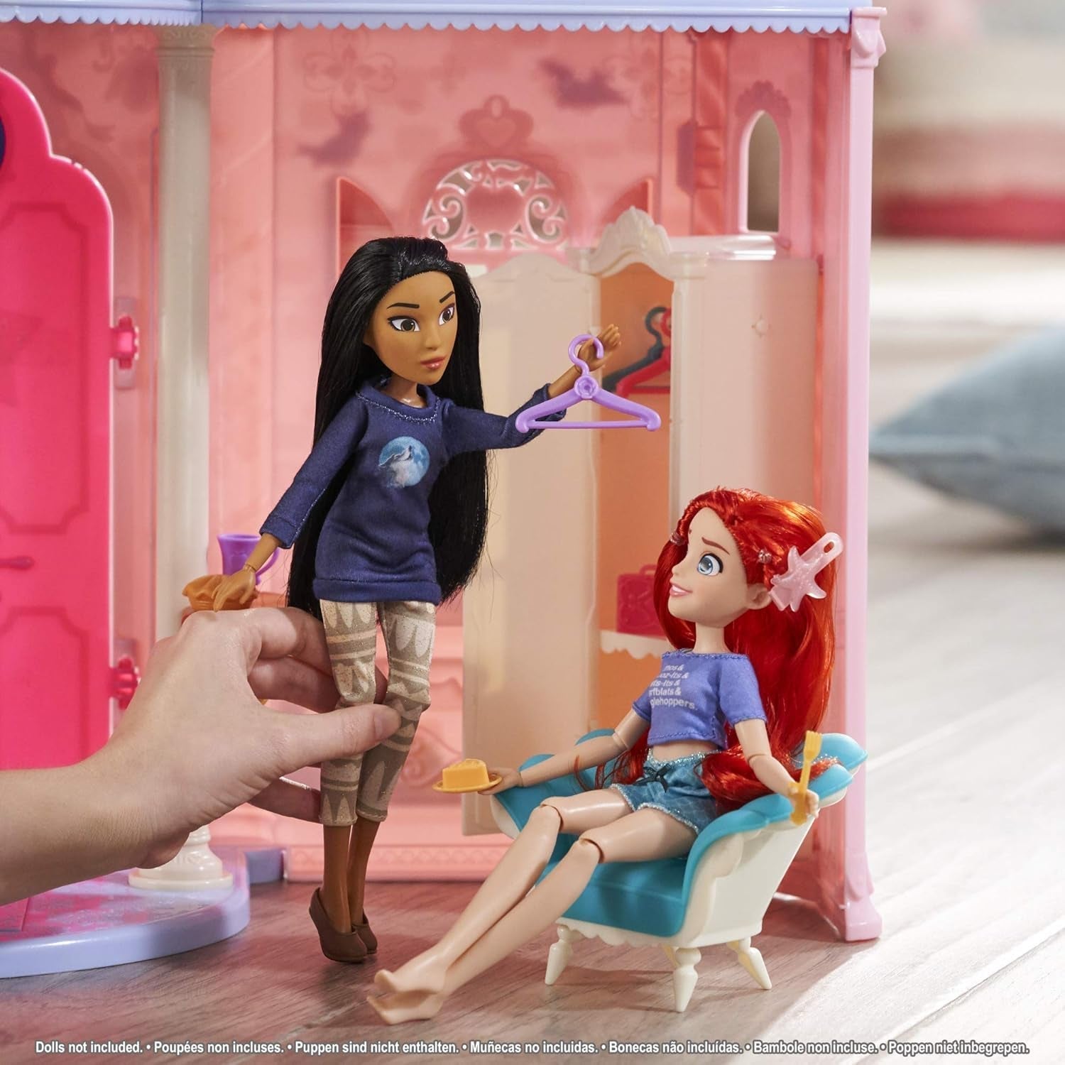 Disney Princess Castle Comfy Squad Puppenhaus mit 6 Möbelstücken und 16 Zubehörteilen Spielzeug für 5-jährige Mädchen Puppenhäuser Naty Shop