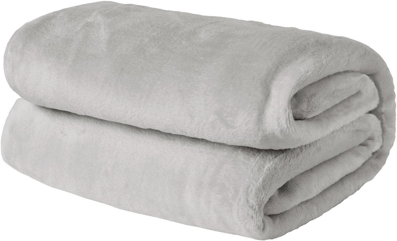 Brentford's Ultra Soft Fleece-Tagesdecke, Silbergrau, großes Doppelbett – 150 x 200 cm. Betten und Decken. Beuche den Brentfords-Store, silbergrau, 120 x 150 cm