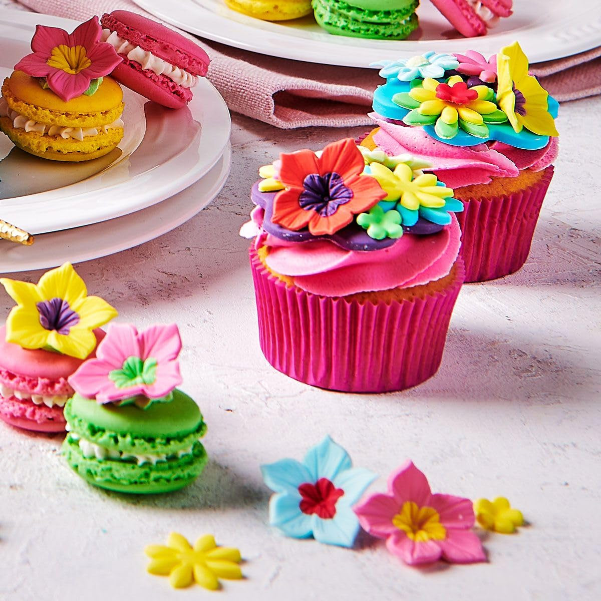 Funcakes Cherry Pink Gel-Lebensmittelfarbe: Hochkonzentrierte Lebensmittelfarbe für Teig, Creme, Fondant, Marzipan, Gebäck, einfache Dosierung, einzelne Tropfen für lebendige Farben, Halal, 30 g