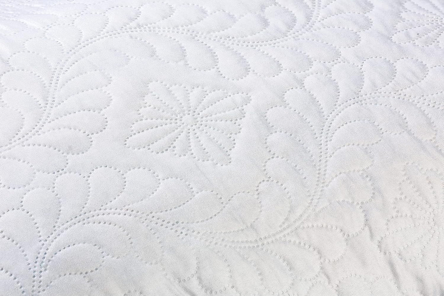 V.I.P. Sehr wichtiges Kissen V.I.P. Memory-Flake-Kissen, weißes Kissen, 45 x 75 cm, gesteppter Bezug aus Polyester, super atmungsaktiv, weich, hergestellt in Italien, Naty Shop Standard-Kissen