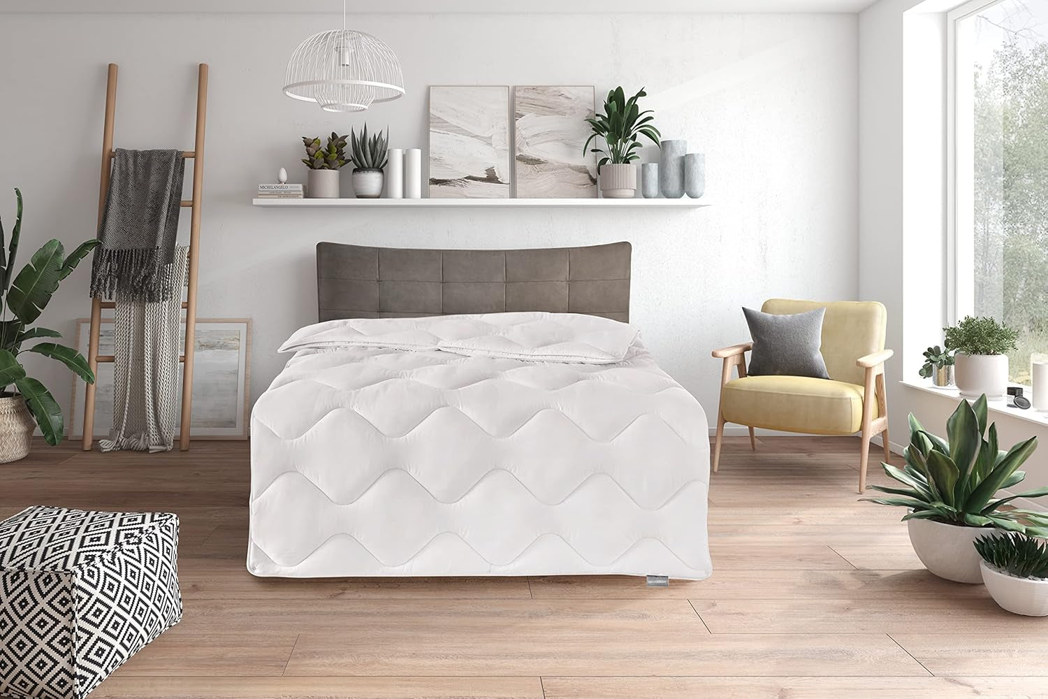 Traumnacht Bequeme Baumwoll-Monodecke für alle Jahreszeiten, ideale Übergangsdecke mit Bezug aus Baumwollmischung, 135 x 200 cm, waschbar, Öko-Tex-zertifiziert, hergestellt nach deutschem Qualitätsstandard Naty Shop Quilts und Quilts 155 x 220 warme Winterdecke