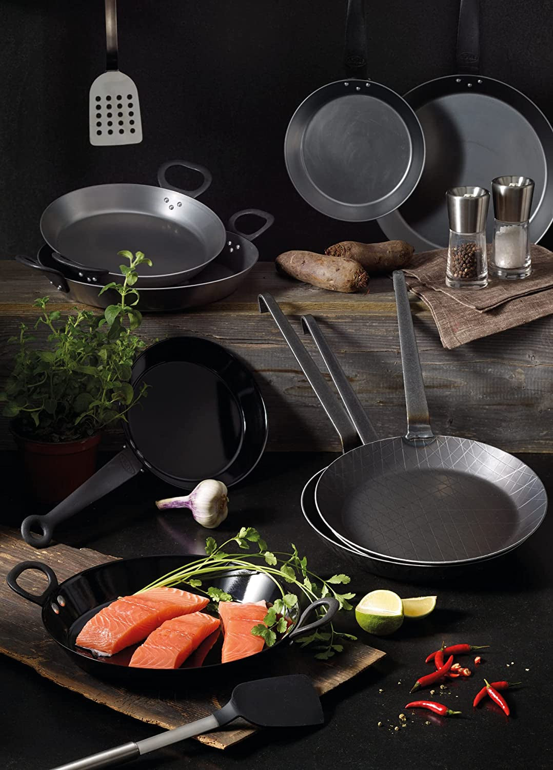 RÖSLE Serie 1888 Schmiedeeisen-Bratpfanne, hohe Qualität, hoher Rand für knusprige Pommes Frites und schnell gebratenes Fleisch, geeignet zum Grillen und Induktionstöpfe und -pfannen Naty Shop