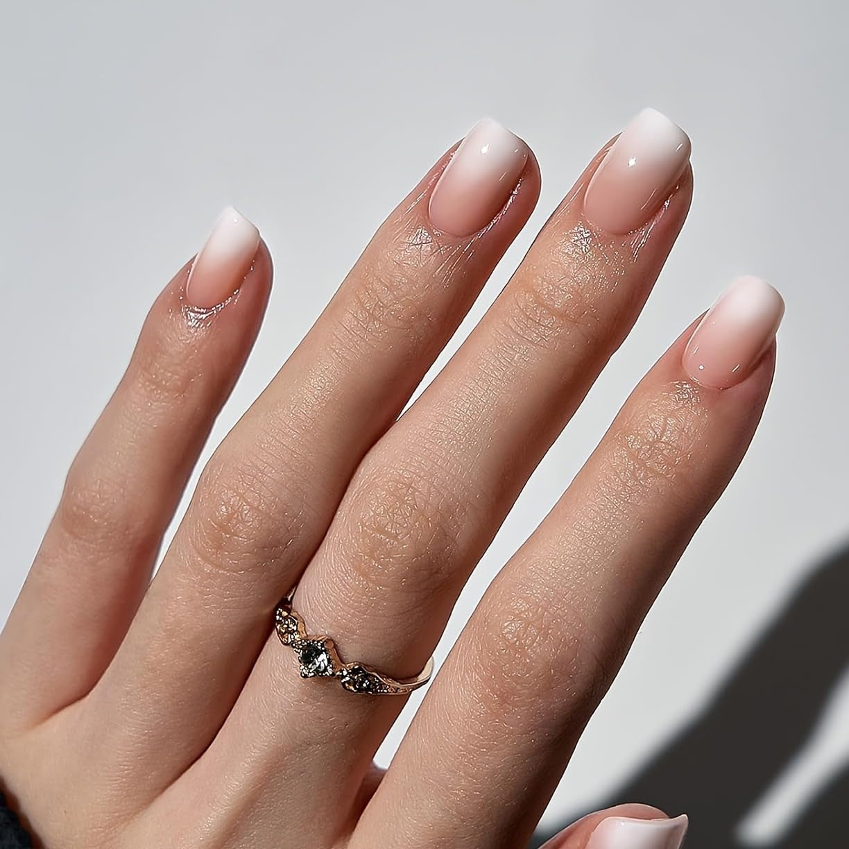 Selbstklebendes Kunstnägel-Set – Französische Kunstnägel – 24-teilig, kurzes quadratisches Design, weiß-rosa Farbverlauf, künstliche Nägel, Ballerina-Maniküre (kurzer rosa Farbverlauf)