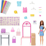 Barbie Fashion Boutique Spielset – Puppe mit Folienmuster, über 150 originelle Looks, inklusive 2 Blusen und 5 Folienlaken, Kleiderständer und Kreditkartenleser, ab 3 Jahren, HKT78