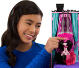 Monster High Buh-tique Hotel-Puppenhaus, faltbares Spielset mit gruseligen Überraschungen in jedem Zimmer und über 13 Spielsets, einschließlich Möbeln und Zubehör, JBF16