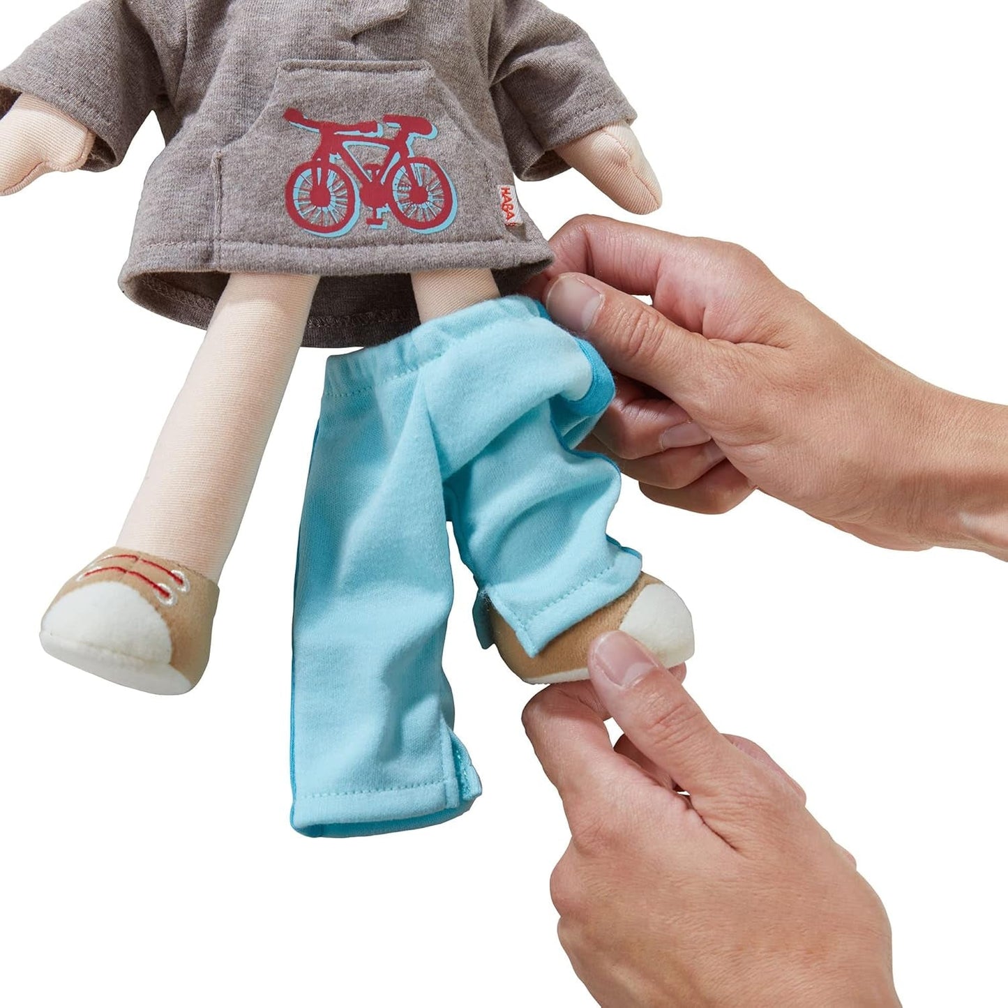 HABA Lian Puppe – Weiche Stoffpuppe 30 cm, ideal für Babys und Kleinkinder, waschbar und leicht an- und auszuziehen, ab 18 Monaten – 1302109001