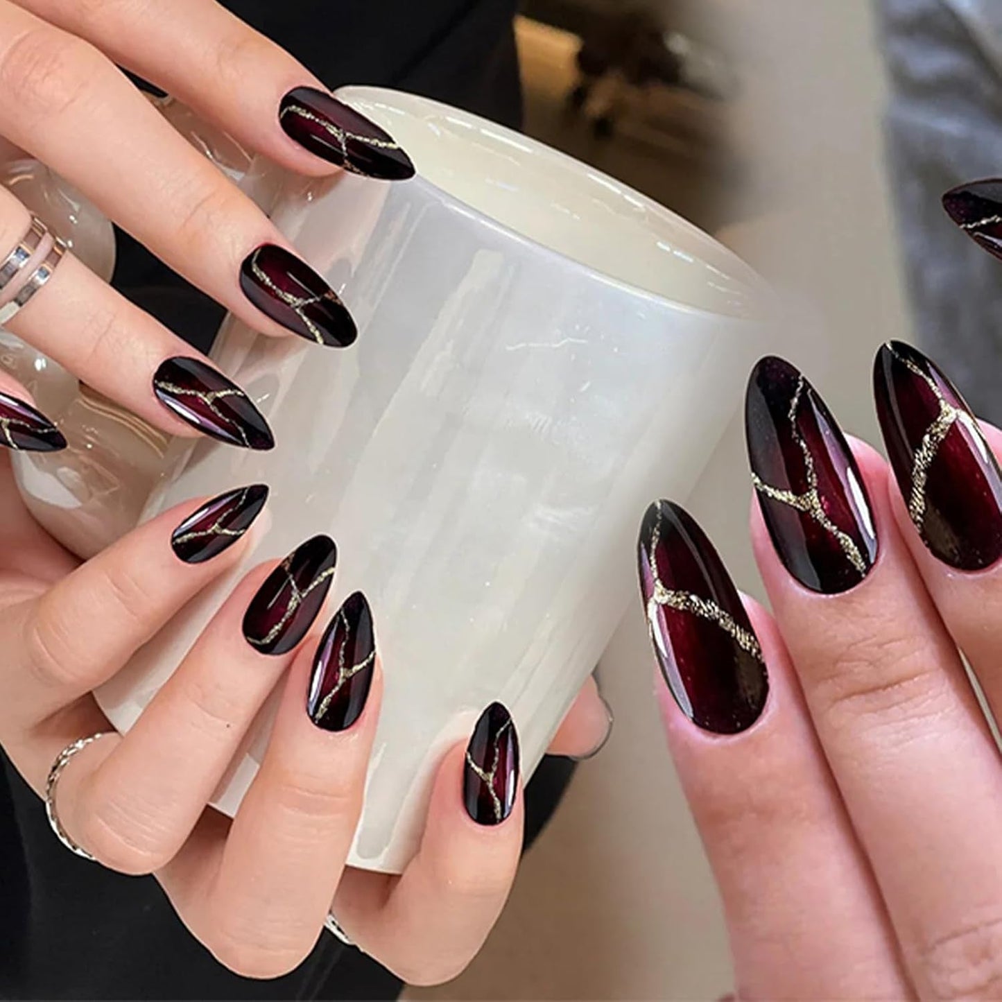 24 Stück rote und schwarze künstliche Nägel zum Aufkleben, künstliche Nägel, zum Aufkleben, mandelförmige Nagelspitzen, vollständige Abdeckung, künstliche Nägel, zum Aufdrücken von Nägeln, Set, rote und schwarze künstliche Nägel