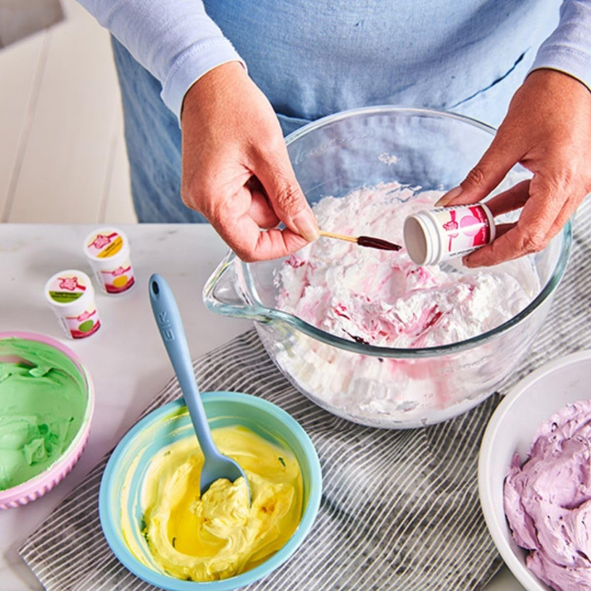 Funcakes Paste Colorants Lebensmittelfarben-Set, 8-teilig: Konzentrierte Lebensmittelfarbe für Teig, Creme, Fondant, Marzipan, Teig, Modellierpaste und Blumenpaste. Halal.