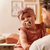 MAM Air Night Schnuller 6–16 Monate (2er-Pack) MAM Schnuller 6–16 Monate, leuchtet im Dunkeln für empfindliche Haut, Babyzubehör 2er-Pack mit Silikonsauger und Schnullerhalter, neutral/grün