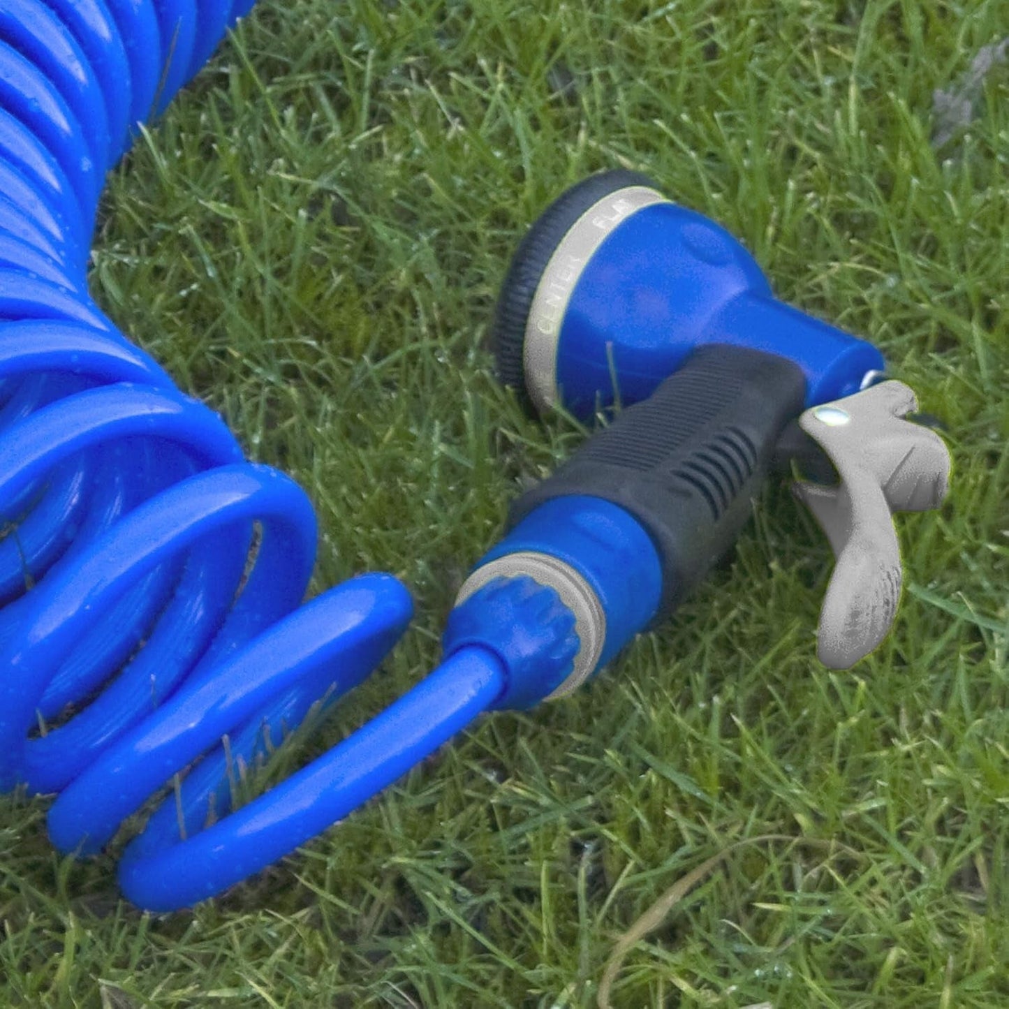 TATAY Spiralschlauch-Set 10 m mit Kunststoffzubehör mit UV-Schutz, ideal für Terrassen und kleine Gärten.