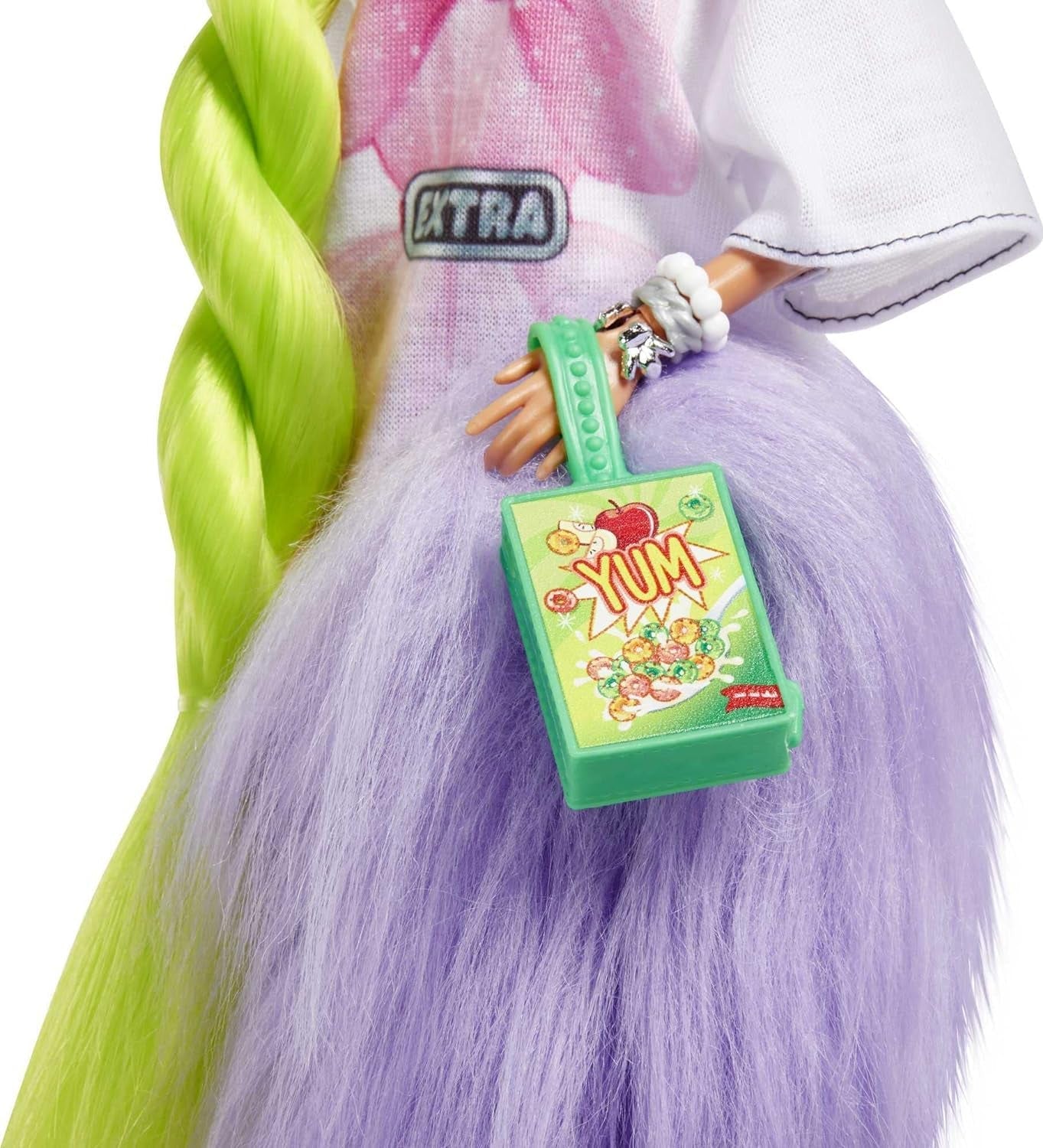 Barbie HDJ44 – Extra Puppe #11 in übergroßem T-Shirt & Leggings mit Haustier Papagei, extra langes neongrünes Haar & Zubehör, Flexible Gelenke, Spielzeug Geschenk für Kinder ab 3 Jahren