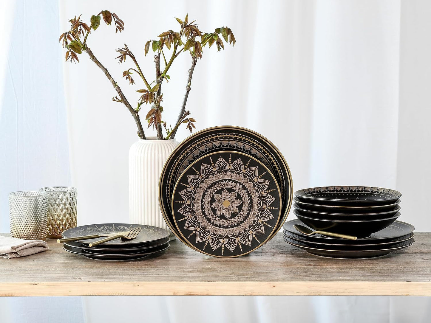 CreaTable, 23588, Serie MANDALA GOLD – Schwarz, 12-teiliges Geschirrset, Tellerset aus Porzellan, spülmaschinen- und mikrowellenfest, hochwertige Herstellung