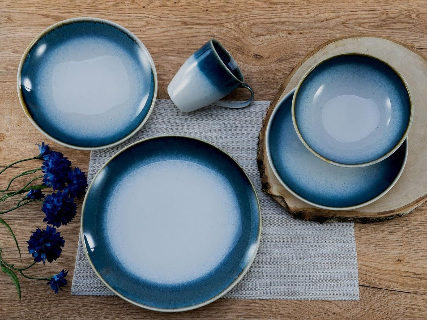 Creatable 23788 Cascade Series 8-teiliges Geschirrset für 2 Personen, Kombiservice aus Porzellan, spülmaschinen- und mikrowellengeeignet, hochwertige Herstellung
