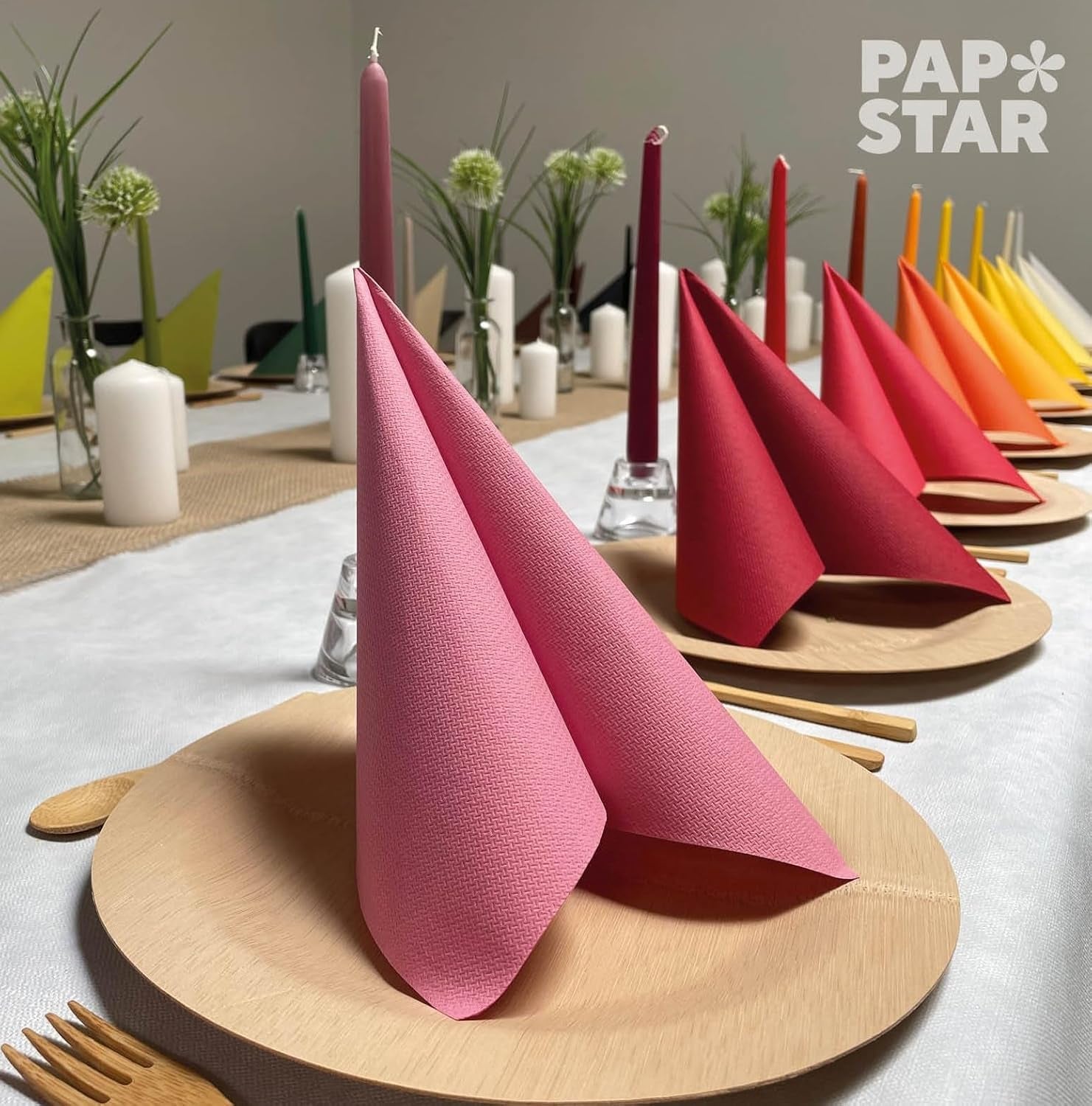 Papstar Servietten, Champagne Royal Collection 1/4-fach gefaltete Seidenservietten, Größe 40 x 40 cm, 1 x 50er-Pack, Champagner/Creme