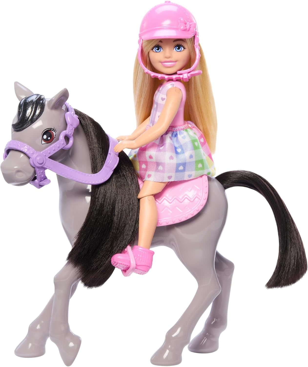 Chelsea und Ponys Barbie-Puppe – Anschnallen zum sicheren Spielen und Fahren, rosafarbener Sattel und Stufen, inklusive Helm und niedlichem kariertem Kleid, ab 3 Jahren, HTK29