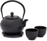Juvale Japanisches Teeservice mit Teekanne aus Gusseisen (1200 ml), Untertasse und 2 Tassen, Teeservice im Tetsubin-Stil, Schwarz