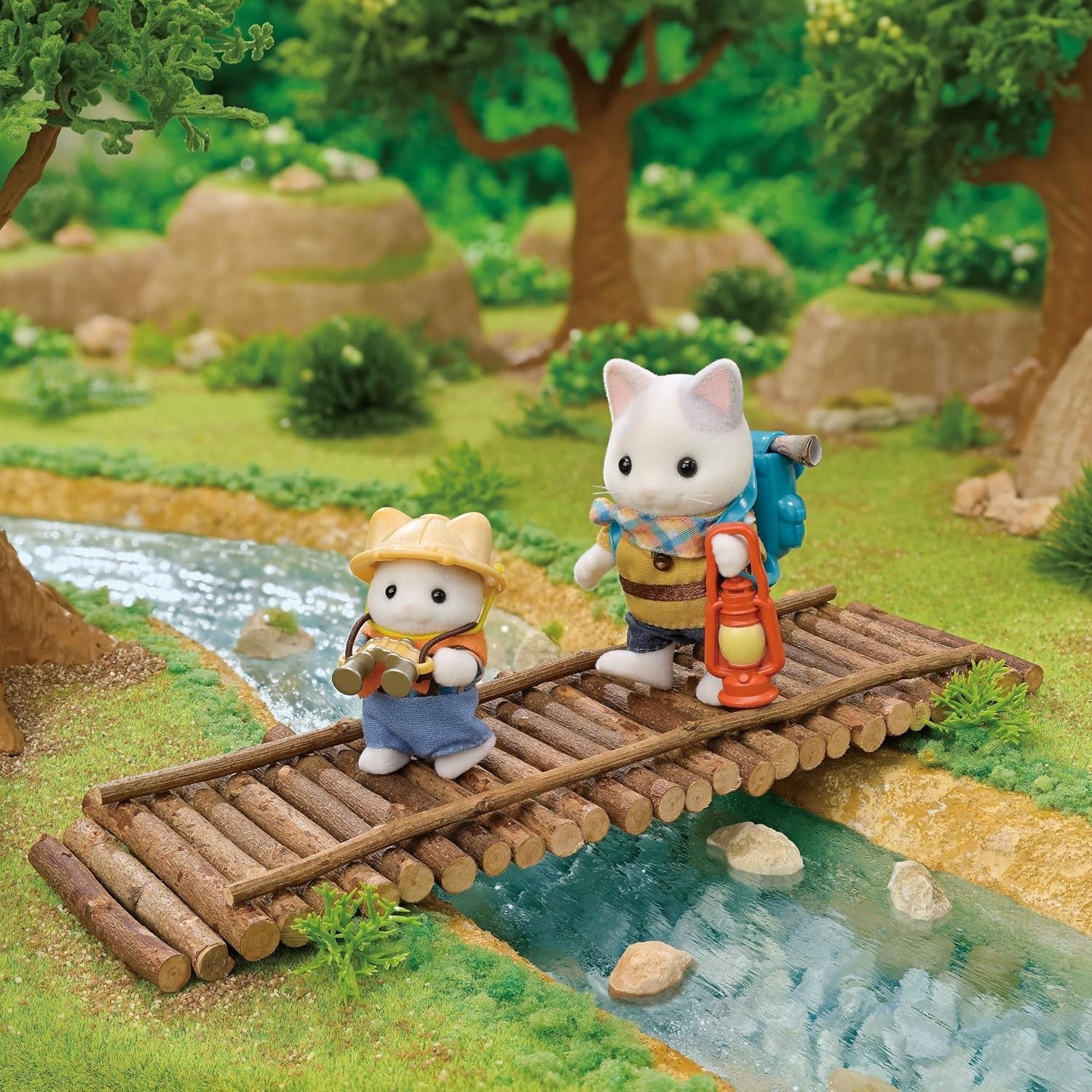 Sylvanian Families – 5763 Abenteuer-Entdecker-Set mit zwei Figuren, Milchkatze, Vater, Junge, Tierfigur, detailliertes Spielzeug für 3-jährige Naty-Shop-Puppen