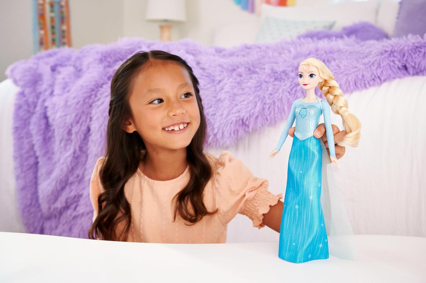 Mattel Disney Frozen Toys Elsa singende Puppe im ikonischen Outfit singt „Let It Go“ aus dem Disney-Film „Die Eiskönigin“ für Kinder