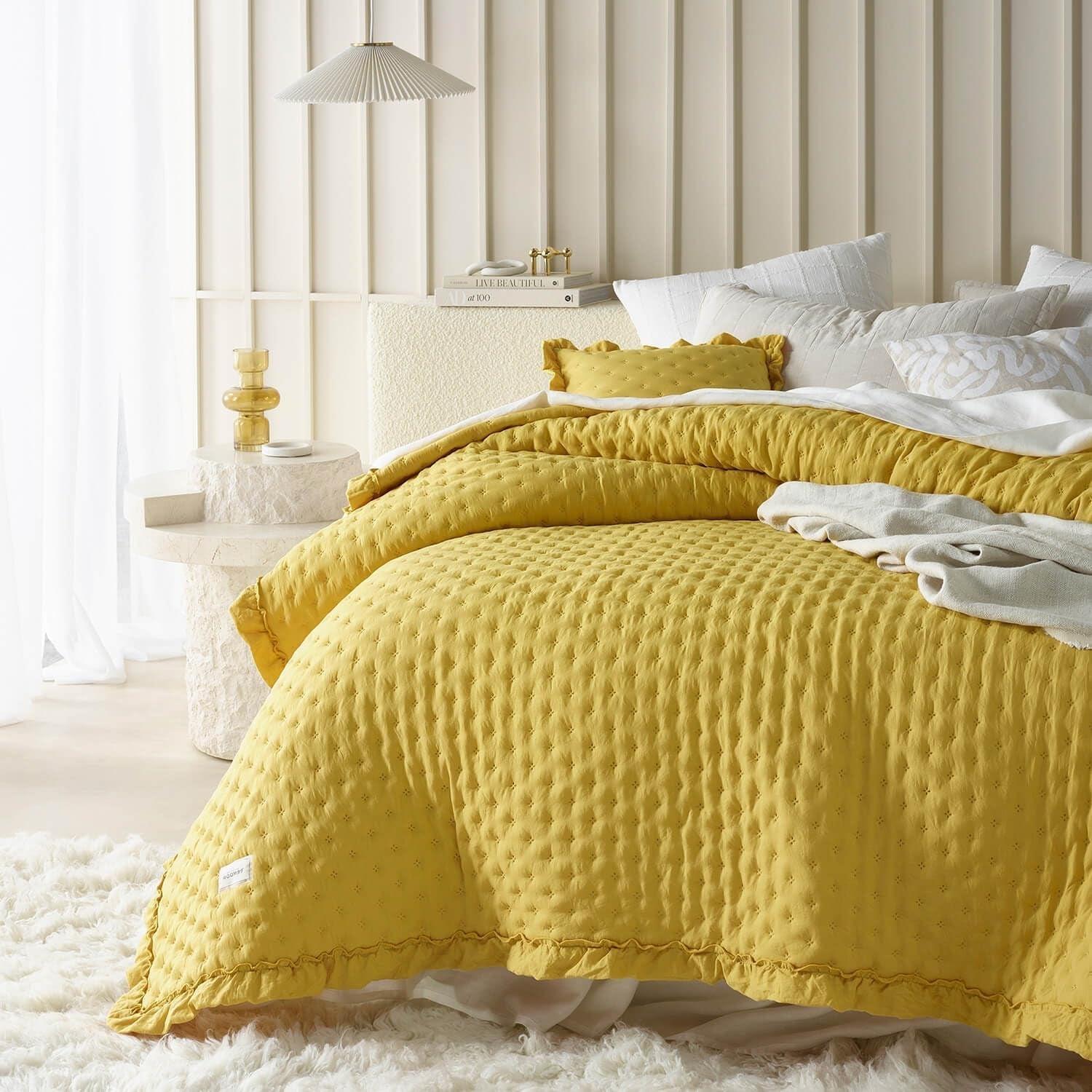 Molly Elegante Tagesdecke in Puderrosa 170 x 210 cm. Vielseitige Tagesdecke als Tagesdecke oder Sofa. Überwurfdecke für Bett und Sofa. Deckenstil. Ideal als Tagesdecke. Betten und Decken. Besuchen Sie den ROOM99-Store. Senf 200 x 220