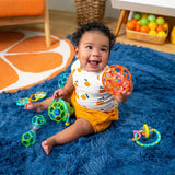 Bright Starts Little Shakers 6-teiliges Geschenkset – Babyrasseln und Beißringe, BPA-frei, leicht zu fangen, Unisex für Neugeborene+