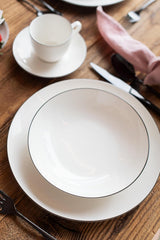 MÄSER Serie Felise, elegantes Kaffeeservice für 6 Personen, zeitlos, schwarzer Rand, Porzellan, weiß