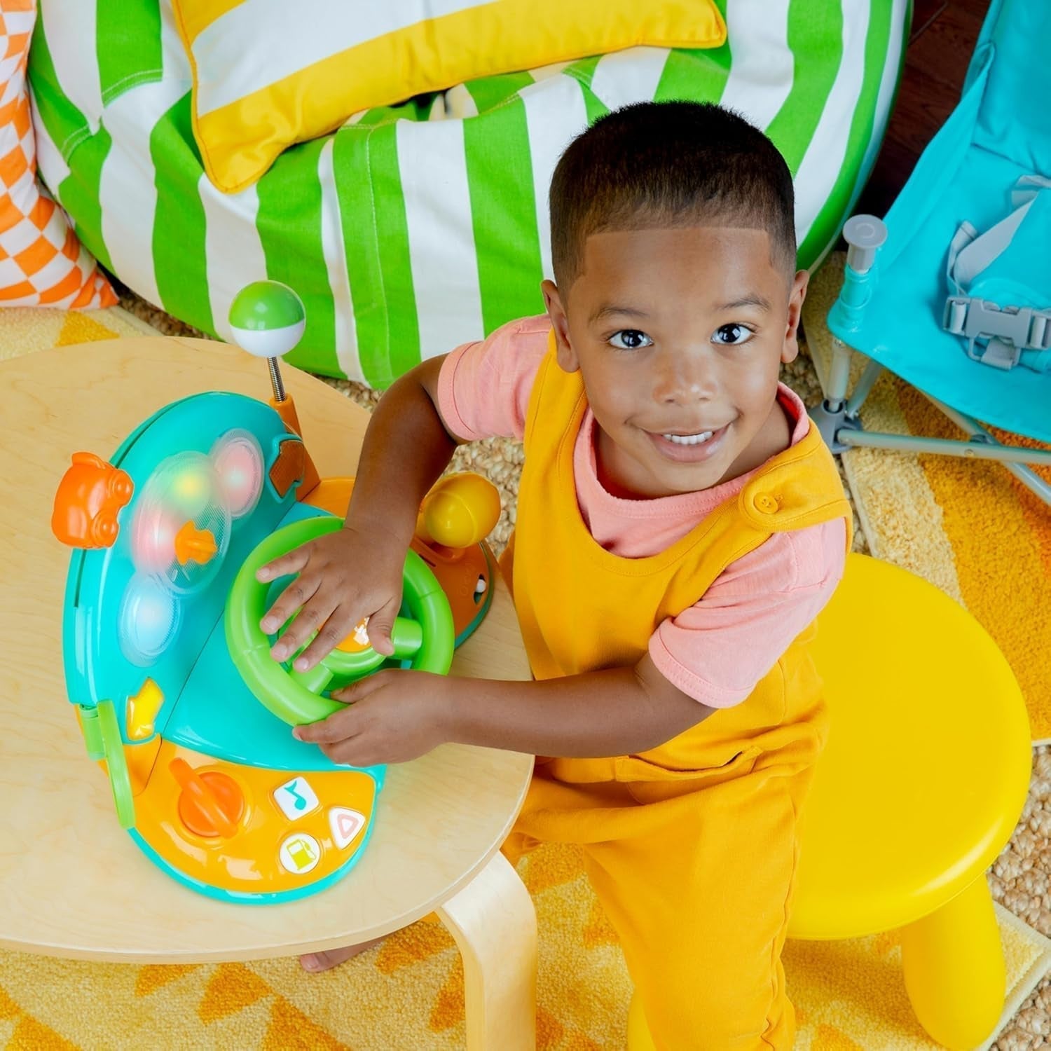 Bright Starts, Spielzeuglenkrad, Lights & Colors Driver, mit Musik, Autogeräuschen, Blinkern, Schalthebel und mehr Bebe Naty Shop Toys