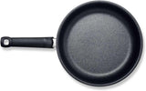Fissler Adamant Premium, Edelstahlpfanne, antihaftbeschichtet, kratzfest – Induktionstöpfe und Pfannen Naty Shop