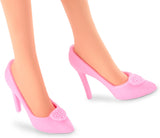 Barbie-Puppe, die Filmpuppe in rosa-weißem Kleid und Gänseblümchen-Halskette, Margot Robbie, Sammlerspielzeug für 3-Jährige HPJ96