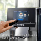 Automatische Espressomaschine Siemens EQ700 classic TP715D01, App-Steuerung, Cold Brew, intuitives Touch-Display, bis zu 10 individuelle Kaffeekreationen als Favoriten, automatische Dampfreinigung, 1500 W, silbergrau