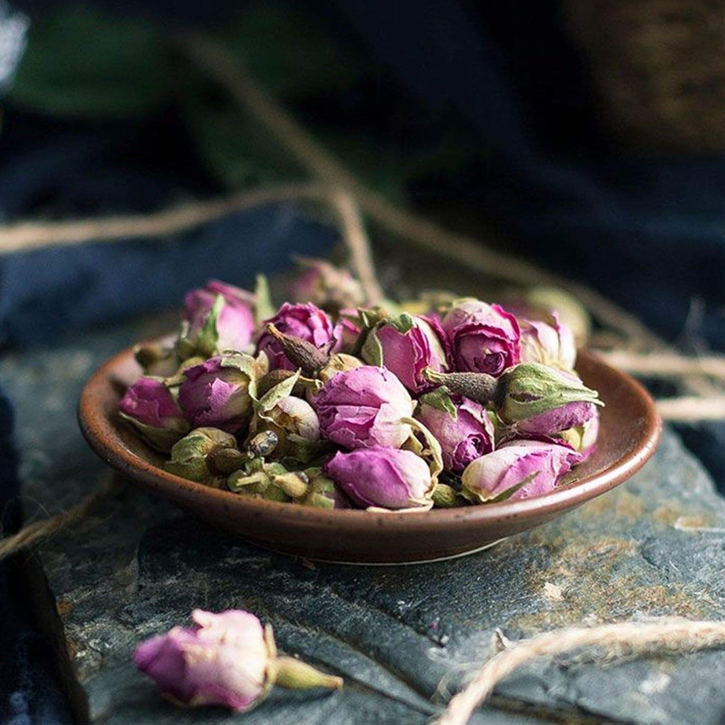 500 g essbare Premium-Rosenknospen – getrockneter Atlas-Rosenblütenaufguss – süßer und blumiger Geschmack und Aroma – 100 % natürlich, rein und ohne Zusatzstoffe | Tazarin Ltd