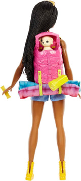 Barbie HDF74 Doppelpack-Puppe! Brooklyn Camping Doll (brünett mit geflochtenen Zöpfen, ca. 29 cm) mit Welpe, Rucksack, Schlafsack, 10 Campingzubehör, Geschenk für Kinder ab 3 Jahren