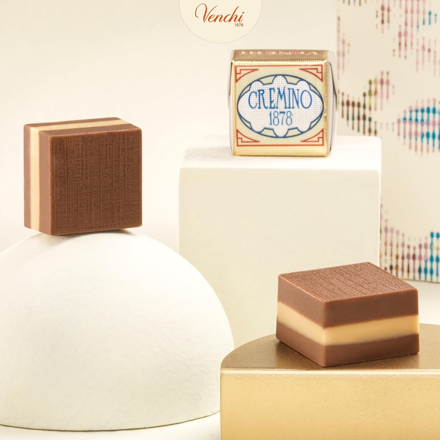 Venchi - Cremini 1878 - Dreischichtige Schokolade mit Gianduja mit Milch und Mandelpaste, „Piemonteser Haselnüsse g.g.A.“, 1 kg, glutenfrei, ohne Farbstoffe und ohne Konservierungsstoffe