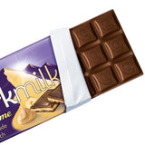 Milka Black Milk – Alpenschwarze Schokolade mit Milch- und cremiger Nougatfüllung – 85g
